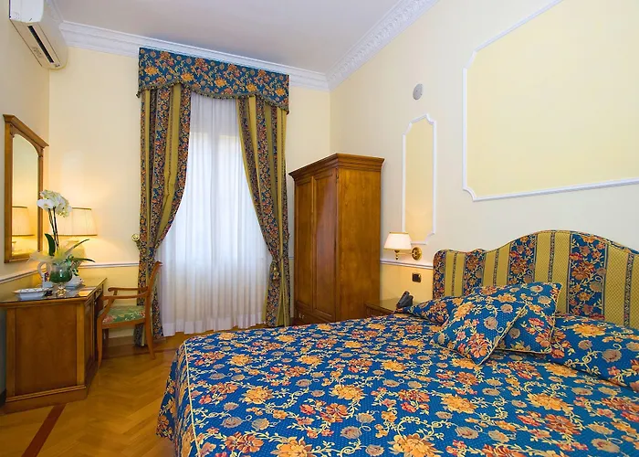 Cellini Hotel 3*