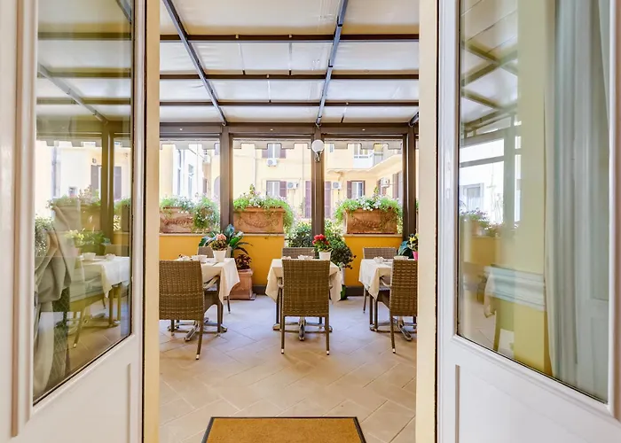 Cellini Hotel