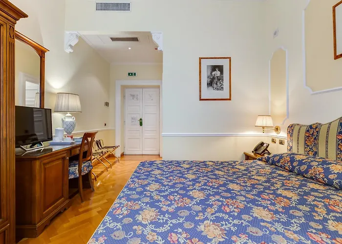 Cellini Hotel